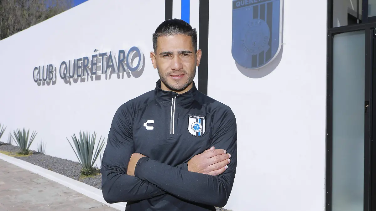 JONATHAN DOS SANTOS